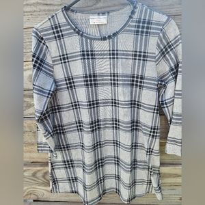 Bobbie Brooks 3/4 Sleeve Top